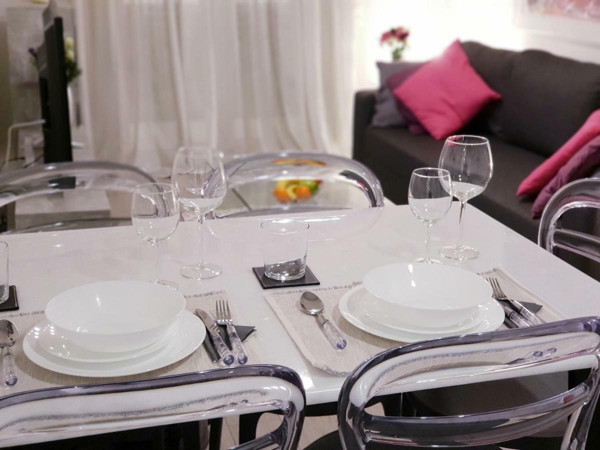 אתונה Beautiful Brand New Apartment Seaside מראה חיצוני תמונה