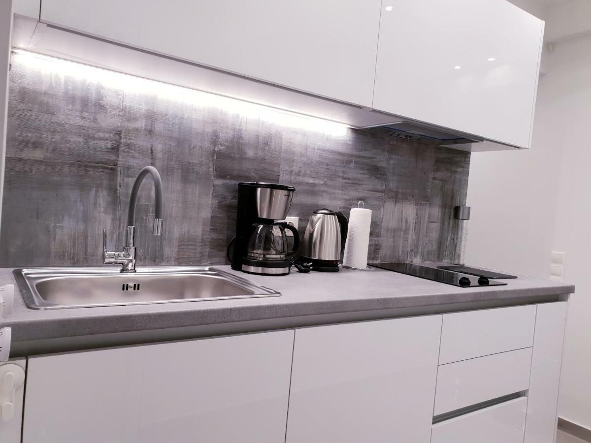 אתונה Beautiful Brand New Apartment Seaside מראה חיצוני תמונה